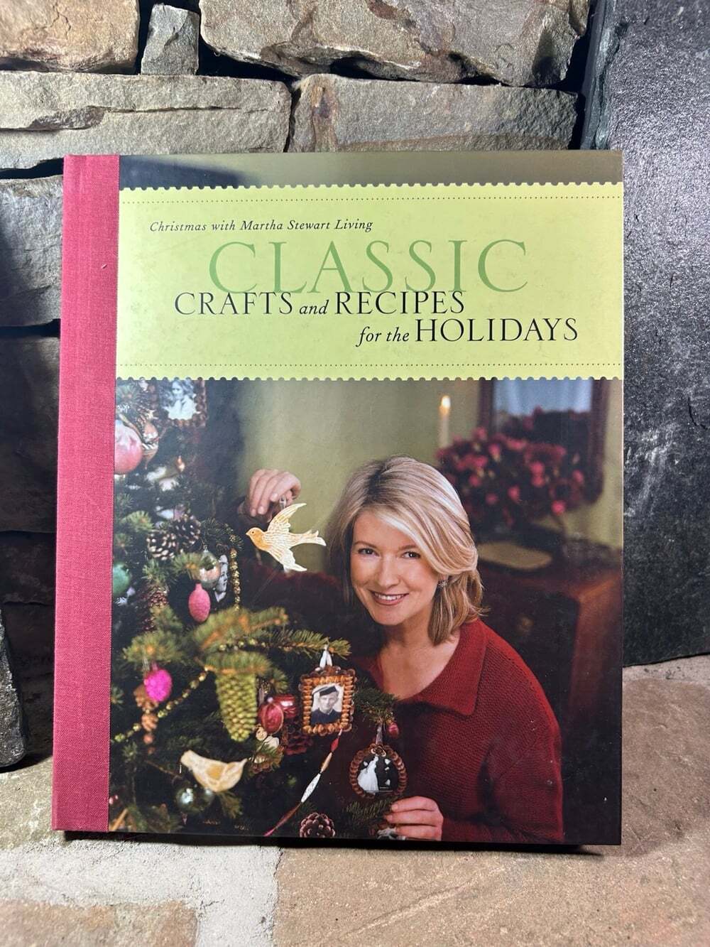 Christmas with Martha Stewart Living Classic Crafts and Recipes for the Holidays